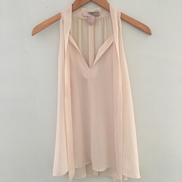 Cream flowy blouse - Picture 3 of 8